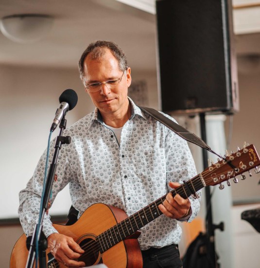 Musiker J. Günther | © Jochen Günther