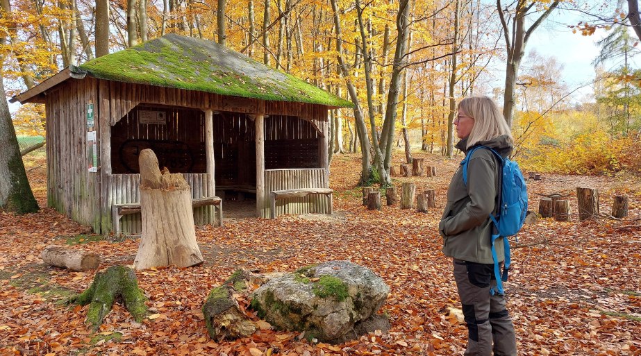 H&uuml;tte im Herbst | &copy; Yvonne Herhold